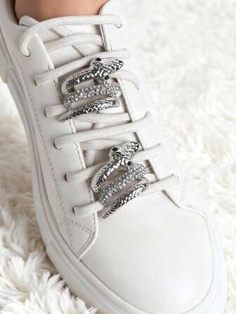 2pcs White Crystal Cute Snake Metal Decor, Fashionable Elegant Classic Cute DIY Sneaker Decoration, Suitable For Stylish Sexy Ladies' Date Shoes, Boots, Sneakers, Clothing, Bags, Home Accessories, Versatile Decoration