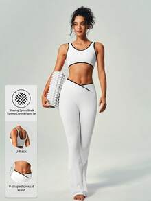 UONNOU Conjunto de 2 peças feminino com top esportivo e calça flare modeladora. Design de regata sem costas, cintura marcada, controle abdominal, efeito levanta bumbum, ajuste firme, detalhes contrastantes, bojos removíveis, tecido confortável, calça flare com cintura em V. Ideal para esportes, ioga, golfe, academia, uso casual e festas ao ar livre. Cor rosa claro. Conjunto elegante e moderno para atividades físicas.