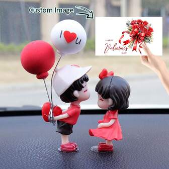 Figurină personalizată, figurină decorativă mașină, decor tort, decor de Ziua Îndrăgostiților, figurină cuplu, cadou de Ziua Îndrăgostiților, felicitare personalizată, cadou scrisoare de dragoste personalizată, decor mașină, figurină drăguță cuplu mașină, decorare consolă centrală interior mașină, decor birou mic