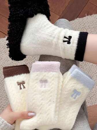 3双女士加厚羊毛混纺麻花针织袜，蝴蝶装饰中筒保暖睡眠袜，随机发货