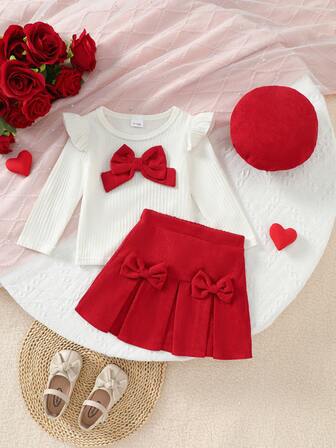3 Parçalı Kız Bebek Kıyafet Seti: Günlük Kullanım İçin Uygun, Şık Kayısı Rengi Jakarlı Kurdele Detaylı Uzun Kollu Bluz, Kırmızı Dokuma Kurdeleli Etek ve Kırmızı Bere Şapka. İlkbahar/Sonbahar Günlük Giyim İçin İdealdir.