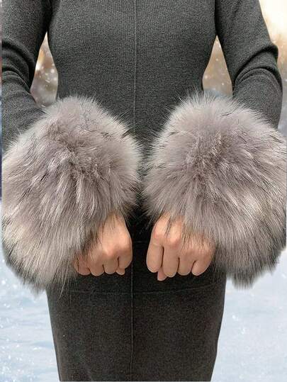 Elegant Solid Color Plush Wrist Warmers, Soft Faux Fur Wrist Cuffs, Versatile For Casual Wear, Autumn/Winter