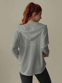 Never me Atasan Yoga Wanita Berkualitas Tinggi, Cocok untuk Lari Pagi, Jaket Kebugaran Profesional, Pakaian Luar Ringan Pelindung Matahari untuk Lari Musim Semi - Light Grey - View 7
