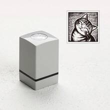 1pc Cute Cat Face Stamp, Light-Sensitive Stamp, Self-Inking Stamp, Woodcut Style Cat With Expressions, Suitable For Student, Artistic Youth Diary Stamping, Letter Stamping, Gift