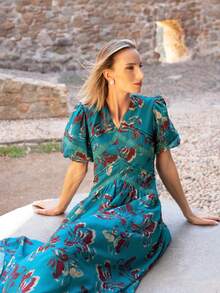 Faeriesty Vestido maxi elegante de gasa con cuello en V, estampado floral, mangas abullonadas y ribete de encaje, cintura ajustada, perfecto para vacaciones, bodas y fiestas de jardín. - Agua verde azul - Ver 10