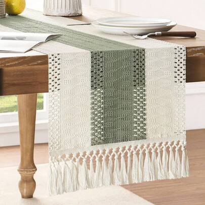 Peppermint Green Bohemian Country Style Handwoven Tassel Tablecloth, Suitable For Home Decor, Rustic Dining Table Linens, Round Coffee Tables, And Spring/Summer Country Style Home Accessories. Perfect For Wedding Receptions, Valentine's Day Decor, Kitchen Table Centerpieces, Decorative Table Accessories, And Country Style Decorations. Exquisitely Woven And Durable.