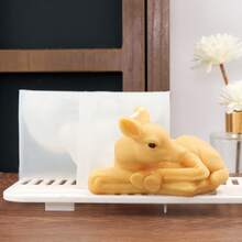 Moldes de silicona con diseños de animales, moldes lindos de caballo/ciervo/vaca acostados - Desmoldeo fácil y duradero para velas aromáticas/yeso/resina/manualidades de arcilla, suministros para hacer velas, decoración del hogar - Blanco - Ver 4