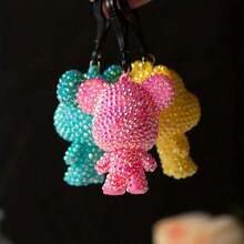 مجموعة DIY يدوية لصنع دب شرس مرصع بالراين ستون، حرفة إبداعية DIY، مجموعة سلسلة مفاتيح DIY. تشمل ألماس بألوان مختلفة، سهل التشغيل. مناسب لتزيين الحقائب، الحقائب الظهرية، سلاسل الهواتف وسلاسل المفاتيح. مثالي كهدايا للعطلات، هدايا عيد الميلاد، هدايا الحفلات وحشوات جوارب عيد الميلاد.