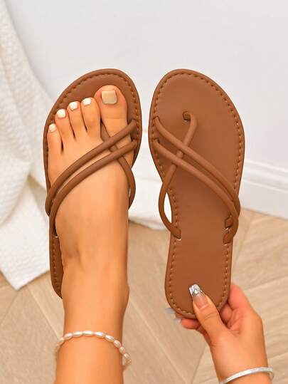 Nuevas sandalias de mujer estilo romano, con parte superior de PU de punta abierta, suela antideslizante, versátil para verano, playa y vacaciones. Sandalias de mujer tipo chanclas con parte superior de PU de punta redonda y suela blanda, estilo universitario para pies pequeños, versátil para citas y paseos.