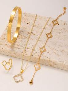 闪亮时尚三叶草不锈钢方晶锆石首饰套装，包括女士手链、手镯、项链和戒指