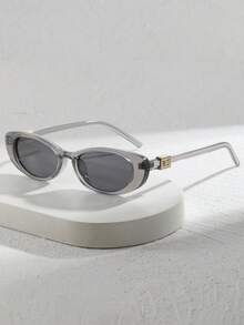 1 Pair Women's Cat Eye Small Frame Personalized Glasses, Retro Decorated Temples, Fashionable Versatile Street Style, High-End And Elegant