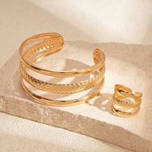 Bracelet And Ring Set Featuring A Three-Ring Design And Exquisite Embossed Carvings. - Vàng - Xem 2