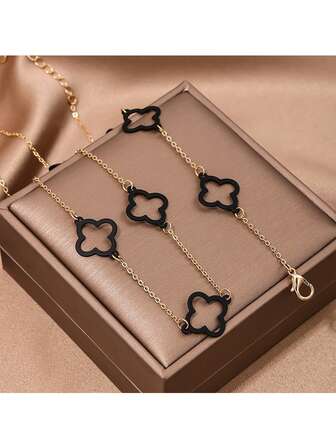 一套中东风格黑色金属四叶草流苏吊坠项链手链首饰套装，适合日常佩戴、生日、节日派对、送礼。