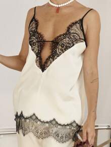 Giufajk Womens Satin V Neck Lace Trim Buttoned Cami Spaghetti Strap Camisole Sleeveless Tank Tops Club Outfit - 白色 - 查看 2