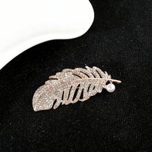 Plum Blossom Butterfly Wreath Peacock Bee Brooch Clothing Accessories Inlaid  Brooch Luxurious Corsage Pin - Y-75 - View 6