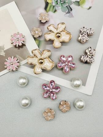 16 PIEZAS Flores de resina de colores lujosas Charms para zapatos DIY Adornos Hebillas de zapatos con brillantes de piedras preciosas desmontables Decoraciones multifuncionales Accesorios de clips de zapatos con cuentas artificiales para mujeres Sandalias, chanclas, bolsas de playa, regalos de Navidad, Halloween, San Valentín, cumpleaños, fiestas (zapatos no incluidos)