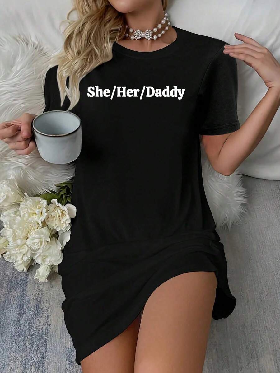 She Her Daddy Funny Lesbian Pride Pronouns Humor Gay T-Shirt Dress Women's Dress, Casual Summer Dress - 黑色 - 查看 1