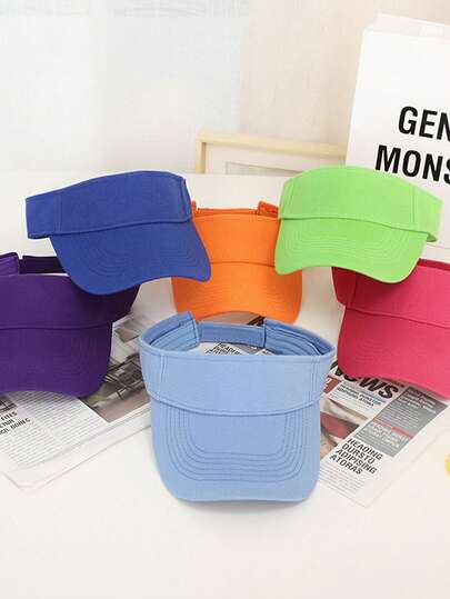 1顶男女通用纯色透气遮阳帽，敞口设计，多种纯色可选。防晒透气，佩戴舒适不闷热。适合户外运动、旅行、骑行、跑步和日常佩戴。