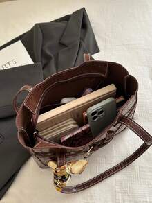 حقيبة كتف نسائية عصرية ذات لون أحادي عالية الجودة متعددة الاستخدامات قطعة واحدة - بني داكن - مشاهدة 4