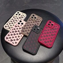 La carcasa del teléfono anti - caída simple y de moda adopta un patrón de corazón y es adecuada para iPhone 17, 16, 15, 14, 13, 12, 11 Pro / air / xR / XS y samsungs25 / S24 / S23 / S22 / Fe / plus, hecha de material tpu, que proporciona protección de amortiguación. Regalos para amigos y San valentín. - Negro - Ver 2