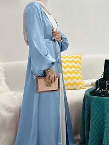 Damen einfarbiger eleganter Satin Puffärmel Abaya Robe Cardigan + Gürtel, ohne Kopftuch und Innenschicht - Himmelblau - Übersicht 3
