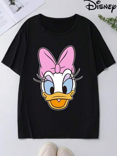 Disney Plus Size Women Casual T-Shirt, - Daisy Duck Graphic Round Neck Short Sleeve Top, Stretchy Washable Fabric, Comfortable Apparel | Urban Chic | Casual Style