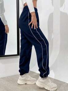 1 件青少年女孩百搭时尚休闲户外运动裤，适合春秋季节