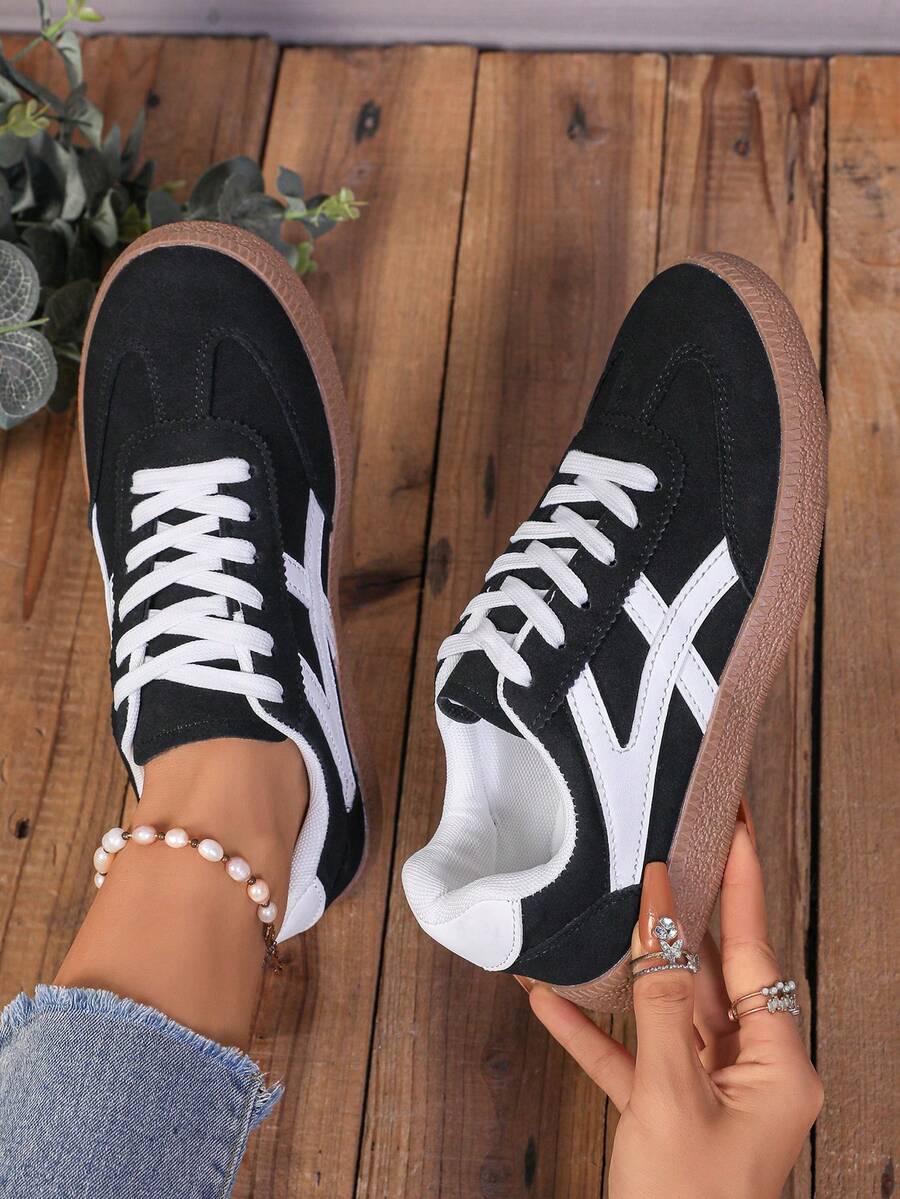 New Casual Sports Shoes, Fashion Versatile Suede-Like Lace-Up Women Sneakers, Student Shoes - Black - View 1