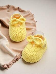 1 Pair Handmade Crochet Infant Shoes With Bow, Knitted Toddler Indoor Floor Socks - Yellow - View 3