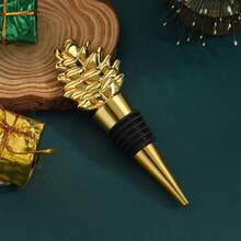 Nút chặn rượu vang bằng hợp kim kẽm: Kết cấu kim loại để bảo quản tươi hơn và độ bền lâu hơn, vòng đệm chống rò rỉ và chống ẩm, phù hợp với hầu hết các chai rượu vang, lý tưởng để sử dụng tại nhà và làm quà tặng để làm nổi bật kết cấu 2. Nút chặn rượu vang bằng hợp kim kẽm sang trọng nhẹ: Khuôn đúc một mảnh không bị biến dạng, bảo quản chân không để kéo dài thời hạn sử dụng rượu vang, hai màu mờ/bóng tùy chọn, tăng thêm vẻ sang trọng cho bàn ăn - Nhiều màu - Xem 10