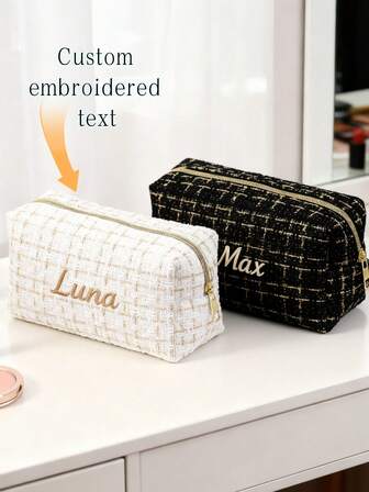 맞춤형 자수 이름/이니셜 메이크업 가방, 개인 관리 용품 및 일용품, 부드럽고 내구성이 뛰어난 지퍼 클로저 패브릭으로 제작. 휴대용 디자인, 여행, 통근 및 데이트에 이상적, 여성을 위해 디자인된 개인화된 패션 수납 파우치