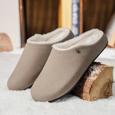 Pantuflas térmicas para hombres, nueva suela gruesa antideslizante con forro de felpa cálido, modelo de zuecos para invierno 2025