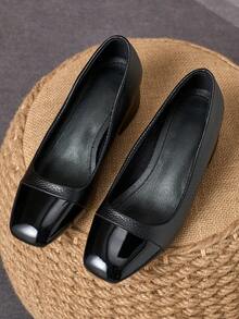 Black Patent Two-Tone Grain-Texture Square Toe Block Heel Pumps – 5cm - Black - View 4