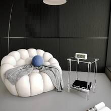 Mesa lateral pequena em acrílico transparente, com suporte para revistas/mesa de cabeceira/mesa de chá, ideal para sala de estar, quarto e decoração de espaço ao lado do sofá. Design moderno e minimalista com prateleira transparente para armazenamento, otimizando espaço. Leve e fácil de montar, com estrutura resistente. Perfeita para ambientes pequenos. - Transparente - Ver 2