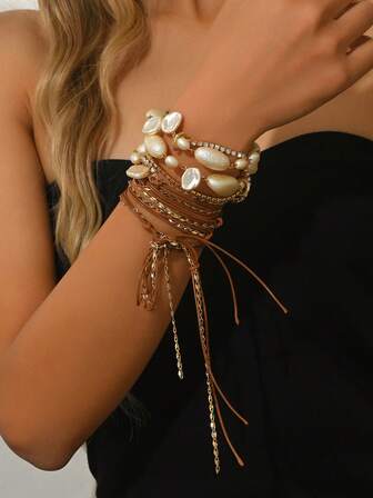 1件波西米亚风仿珍珠金链DIY手工流苏巴洛克仿珍珠吊坠项链，适合派对、度假、婚礼、日常佩戴。树脂珠子材质为混色，由于手工制作，珠子尺寸、颜色和排列顺序可能略有差异，此属正常现象，不影响整体美观。请放心购买。