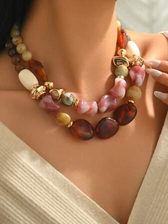 1pc Fashionable & Elegant Amber Resin & Pink Cream Floral Beaded Necklace, Suitable For Elegant Ladies To Pair With Any Outfit For Vacation, Party, Evening, Jewelry Accessory. Each Resin Bead Has A Unique Color, Normal Injection Molding Marks Are Present.