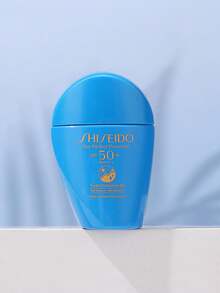 Shiseido [Mini] Perfect UV Protector SPF50+ PA++++ 15ml / 同步防護熱活化版 / 超防水 / 注入同步防護修復技術，在接觸熱、水和汗水時形成加強保護膜，可均勻塗抹使肌膚更光滑。提供多層防護，有效抵禦 UVA/UVB 射線和細微粉塵。長達 8 小時的持久保濕。輕盈、保濕且絲滑的質地。 - Mini - 15ml - 查看 3