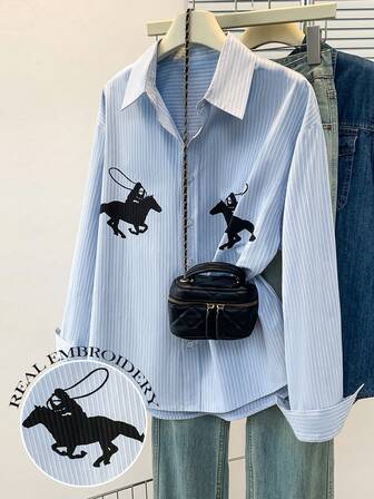 美式条纹休闲宽松衬衫，印有趣味骑士图案