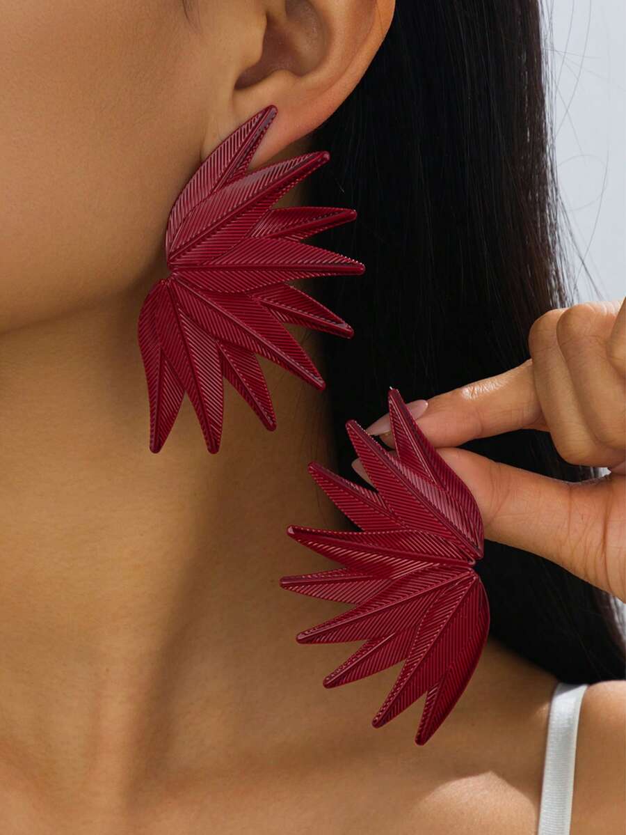 Fashionable Retro Geometric Patchwork Red Leaf Earrings For Women, Suitable For Casual Wear And Gifts - Red - View 1