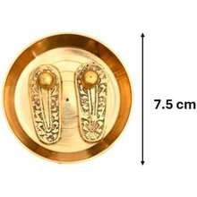 Brass Charan Plate Set For Pooja Ghar Home Temple Mandir Traditional Religious Auspicious Pital Puja Items Décor Decoration And Gifting Charan - 查蘭 - 查看 6