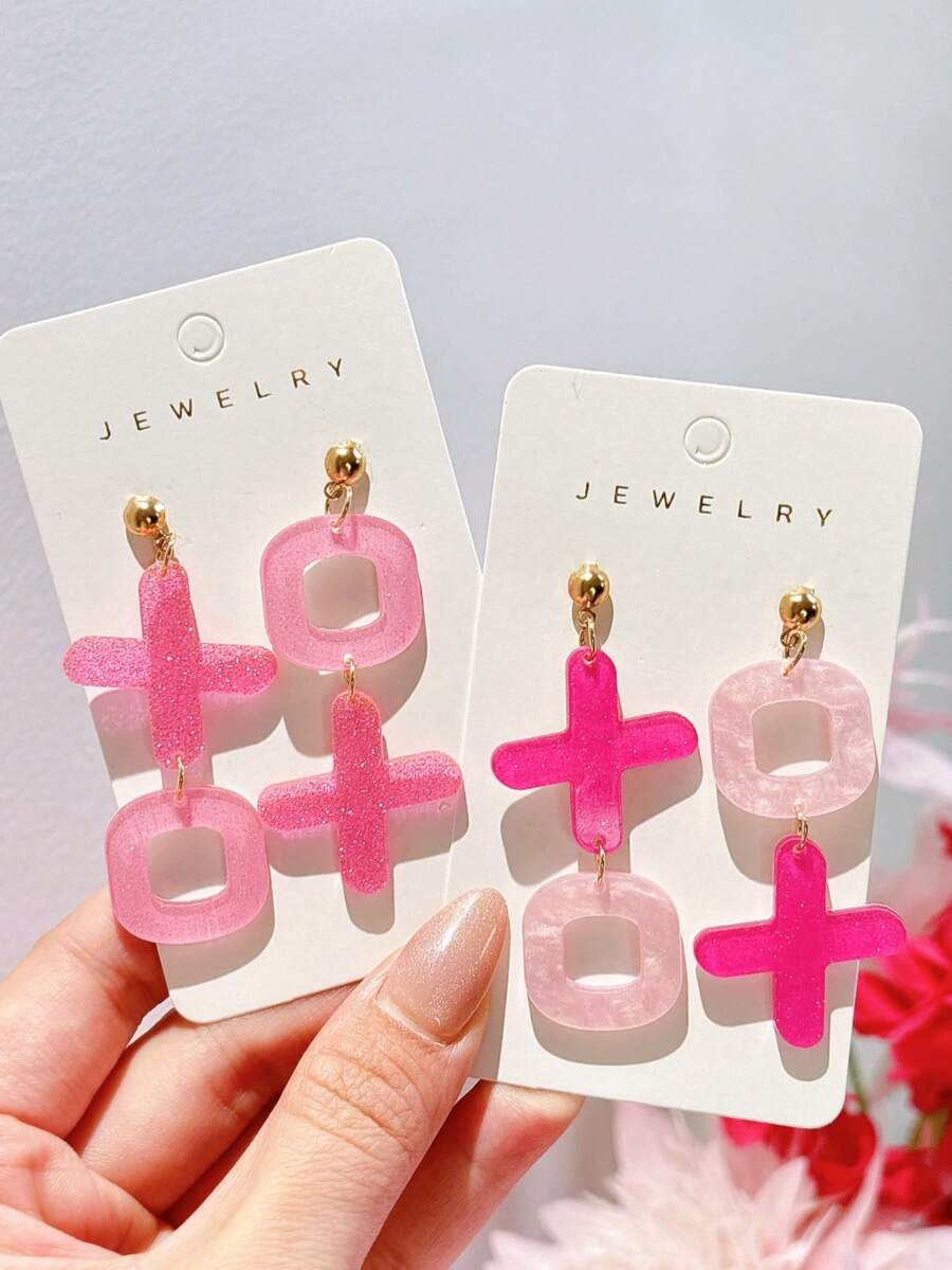 1 Pair Bling Bling Acrylic Letter XOXO Contrast Glitter Design Earrings, Sweet Valentine's Day Jewelry Gift, Personalized Earrings For Girls - XOXO - View 1