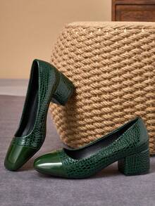 Dark Green Patent Two-Tone Stone-Texture Square Toe Block Heel Pumps – 5cm - Dark Green - View 5
