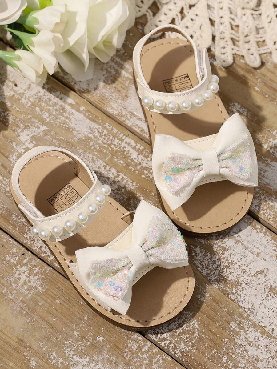 2026 Girls Metallic Flower Decor Glossy Non-Slip Open Toe Flat Sandals, Fresh Countryside Style, Suitable For Summer Outings, Festivals And Garden Parties - Beige - View 1