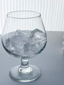 274毫升欧洲经典香气品鉴杯，无铅水晶玻璃材质 - 圆润宽腹设计，有助于集中香气扩散，适用于咖啡、饮料、水、果汁等多种场合，是餐厅、宴会、派对、婚礼的理想之选。 - 透明 - 查看 5