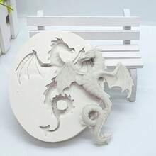 3D龙形硅胶树脂模具 - 使用这款多功能、易于使用且经久耐用的动物图案模具，打造独特的DIY手工艺品、装饰礼品和聚合物粘土设计作品。 - 灰色 - 查看 6