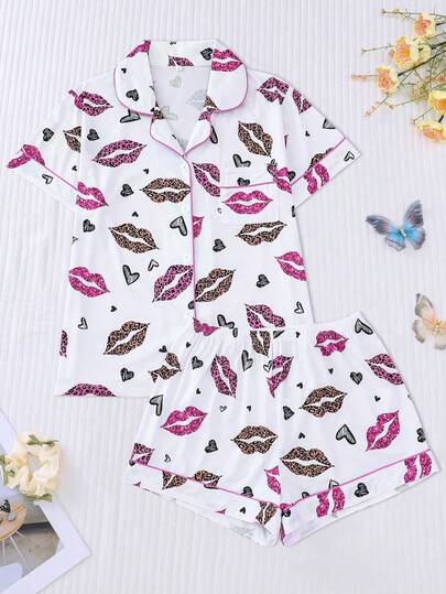 Bộ đồ ngủ nữ 2 món, họa tiết môi báo và trái tim, quà tặng lãng mạn ngày Valentine, áo tay ngắn cổ bẻ thoải mái và quần đùi cạp chun, thích hợp cho các bữa tiệc, hoạt động ngoài trời và mặc ở nhà.