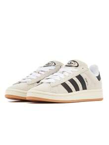 Adidas Campus 80s运动鞋融合了2000年代经典的滑板文化，并以现代的比例重新诠释，打造出既时尚又经典的造型。这款休闲运动鞋采用常规版型和系带设计。 - 水晶白 - 查看 2
