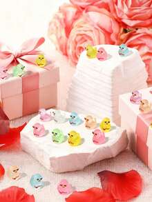 10/20个装夜光迷你树脂鸭摆件，黑暗中会发光的迷你鸭子，戴着心形太阳镜，上面写着“我爱你”，小动物摆件，完美的情人节礼物，适合DIY仙女花园、情人节装饰品、家庭办公桌摆件、感官游戏盒、收藏展示、汽车内饰配件、生日派对礼物。