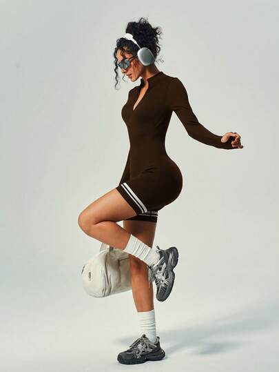 UONNOU 女士连体裤，蜜桃色提臀收腰塑形，修饰腿部线条，全身塑形，半拉链领口，长袖带拇指孔，短裤撞色下摆，立领，适合运动、户外健身、跑步、瑜伽、骑行、球类运动、日常休闲穿着，无缝针织运动服，四季皆宜。