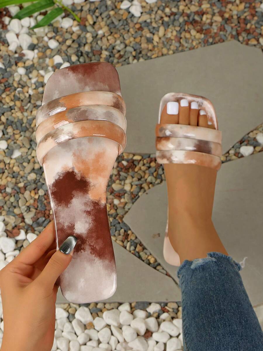 2026 Summer New Arrival Sandals, 1 Pair Women's Comfortable & Elegant Flat Slide Sandals, Slip-On Striped Sandals, Versatile Solid Color Beach PU Leather Pure Metal Women Beach Slippers, Suitable For Spring, Summer, Autumn - Mocha Brown - View 1